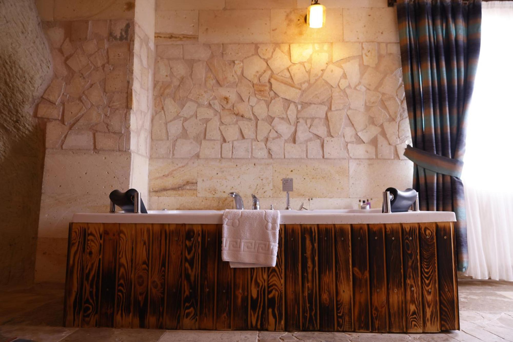Hotel apartamentowy Kale House Nar